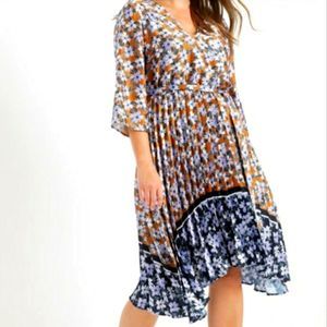 Eloquii Floral Pleated Sharkbite Dress Sz 16